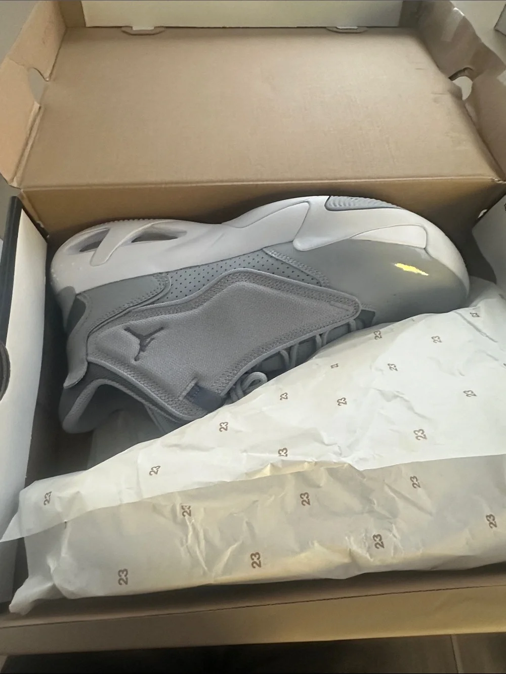 Jordan max aura 4
